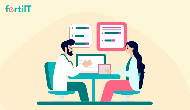 Doctor haciendo entrevista médica a mujer embarazada para revisar si tiene incompetencia cervical